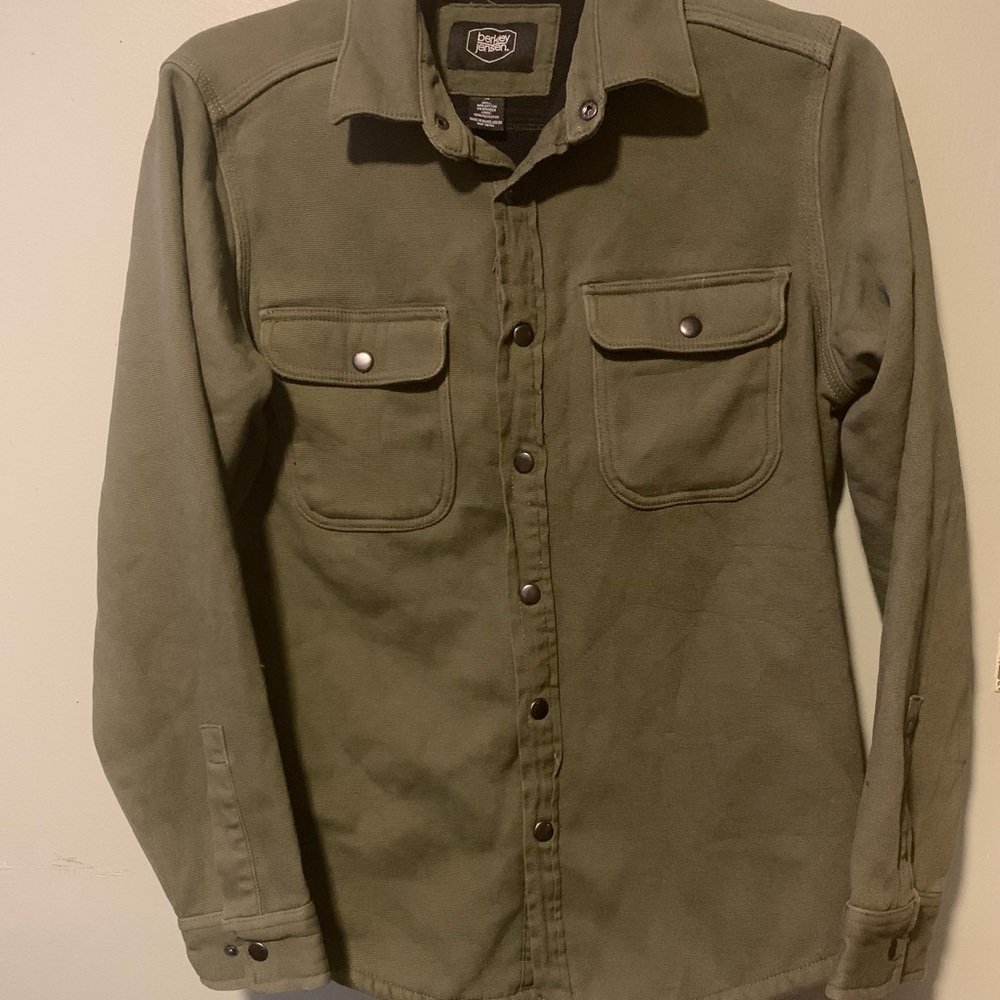 Berkley and Jensen women’s jacket medium olive green snap closure fleece lined